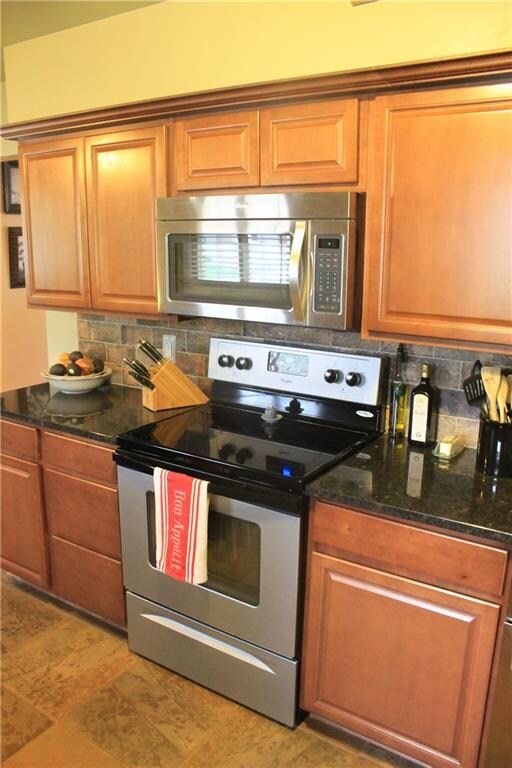 4217 Aurora Ave, Des Moines, IA 50310 - photo 4