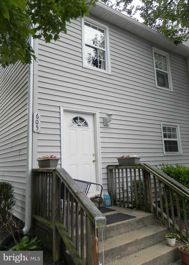 605 4th St, Culpeper, VA 22701 - photo 3