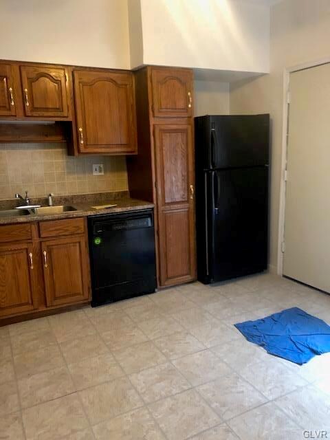 714 N Lumber St, Allentown, PA 18102 - photo 4