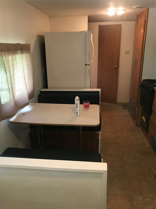 17025 Wellborne Rd unit E, Pearland, TX 77584 - photo 7