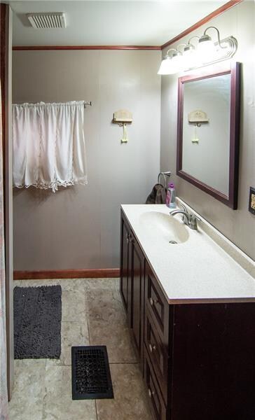 106 Hamilton Ave unit 7, Vandergrift, PA 15690 - photo 3