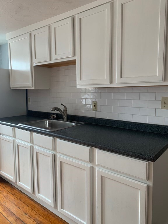 136 Wrentham St unit 2, Dorchester Center, MA 02124 - photo 2