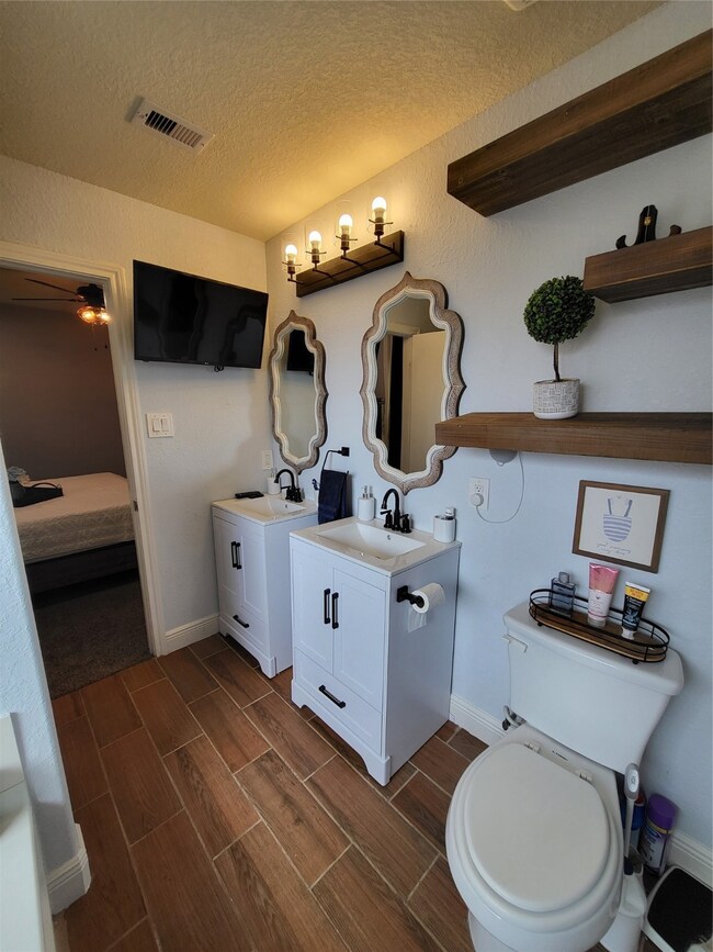 420 De Coster Blvd, Alvin, TX 77511 - photo 7