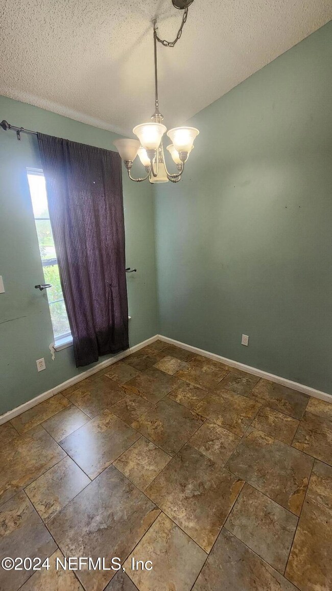 Eat-in area in Kitchen