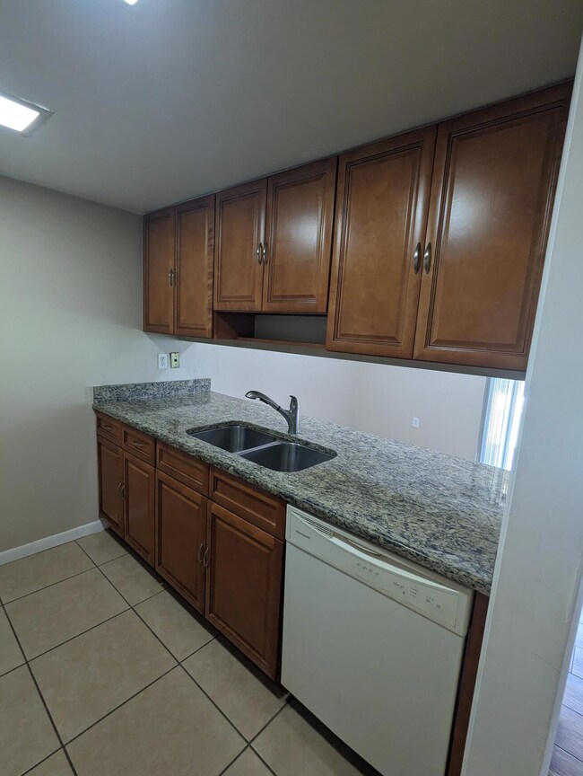 103 San Paulo Cir unit 14103, Melbourne, FL 32904 - photo 3