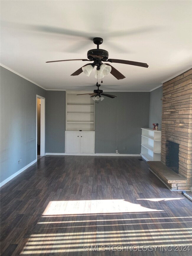 321 E Fry Terrace, Claremore, OK 74017 - photo 4