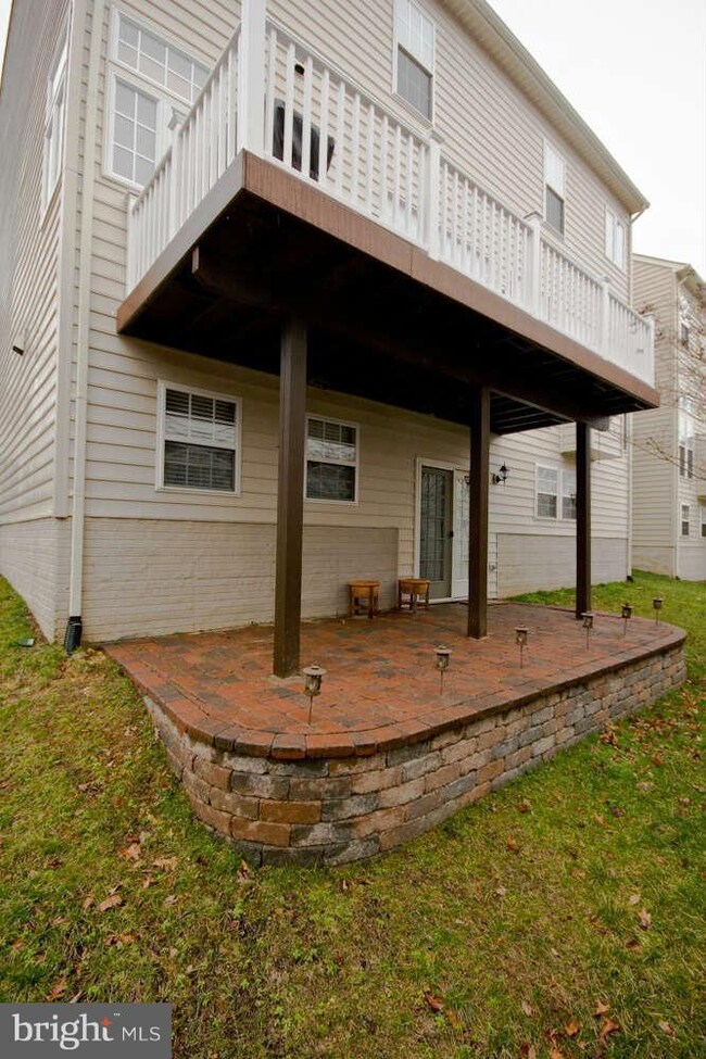 9177 Ciri Inlet Ct, Fort Belvoir, VA 22060 - photo 2