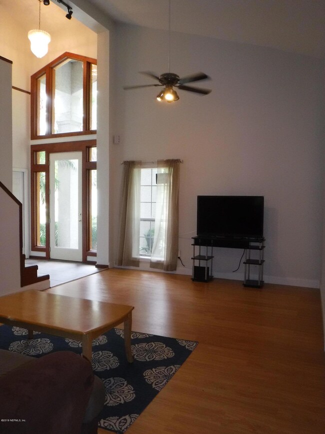 3910 Darlene Rd, Middleburg, FL 32068 - photo 2