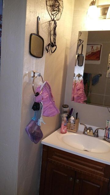 Unit A - Bathroom1