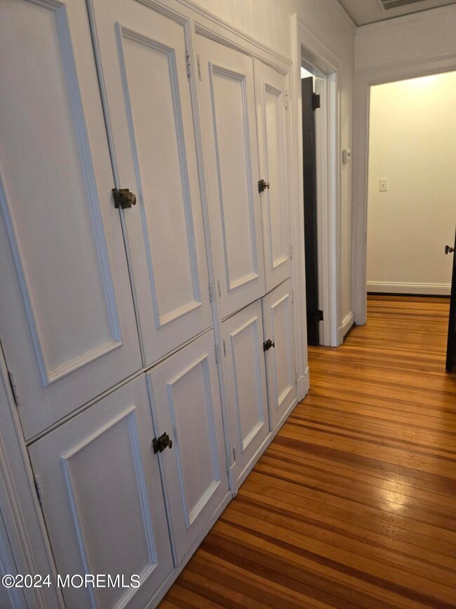 33 Reckless Place unit 1, Red Bank, NJ 07701 - photo 5