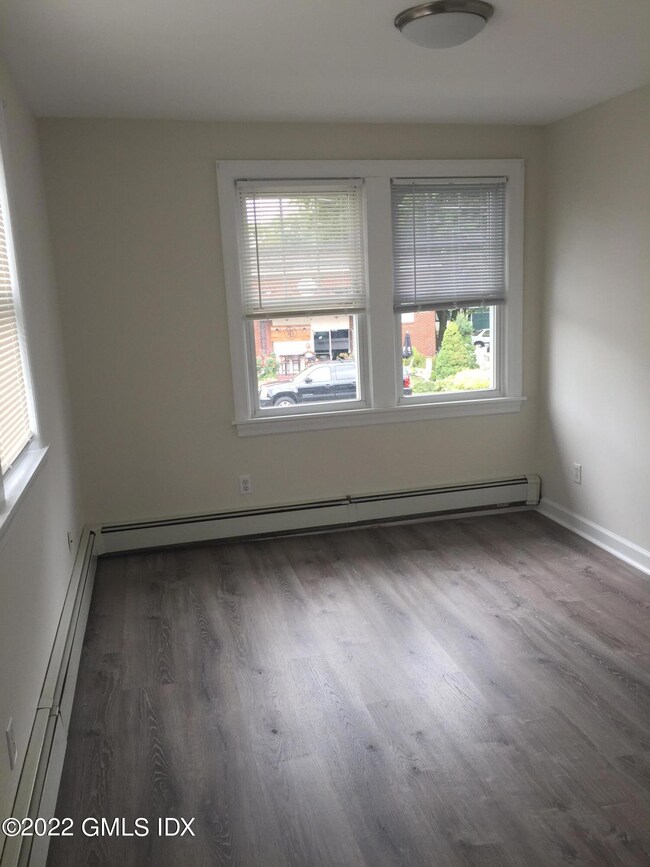 77 Valley Rd, Cos Cob, CT 06807 - photo 5