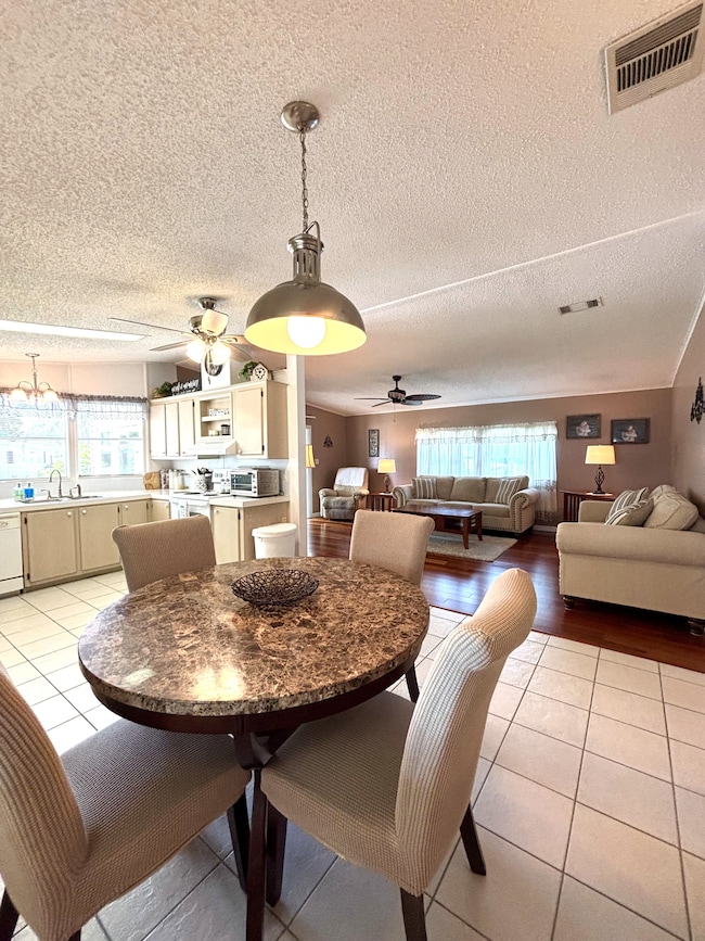 9410 Birdie Cir unit 484E, Lakeland, FL 33810 - photo 4