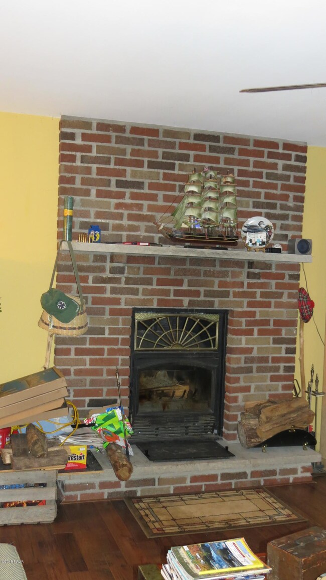 197 Riverview Dr, Lackawaxen, PA 18435 - photo 7