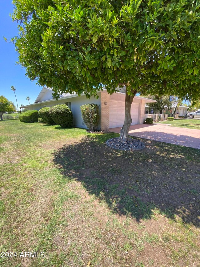 18010 N 99th Dr, Sun City, AZ 85373 - photo 3