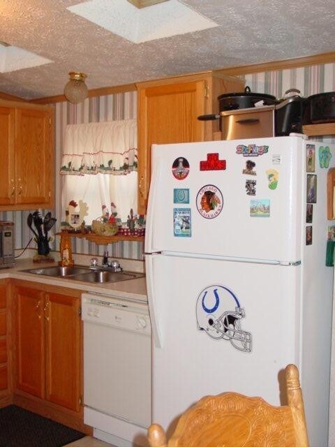 4886 S 200 E, La Porte, IN 46350 - photo 6