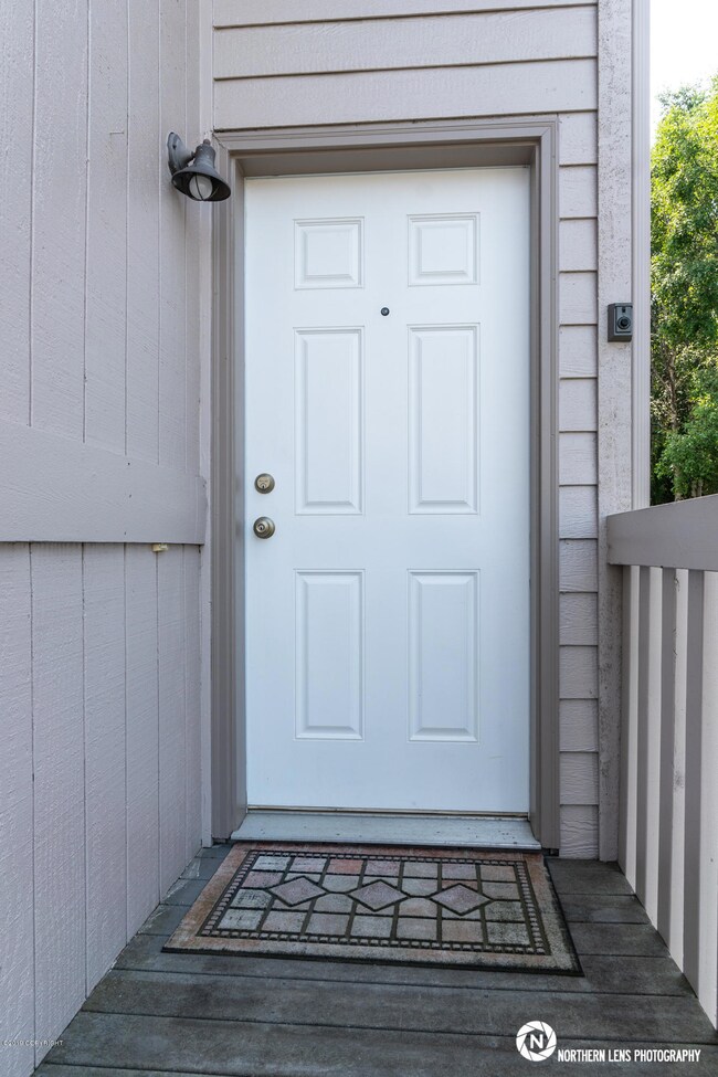 7_EntranceExterior