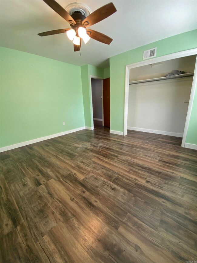 1200 W Kiehl Ave, Sherwood, AR 72120 - photo 7