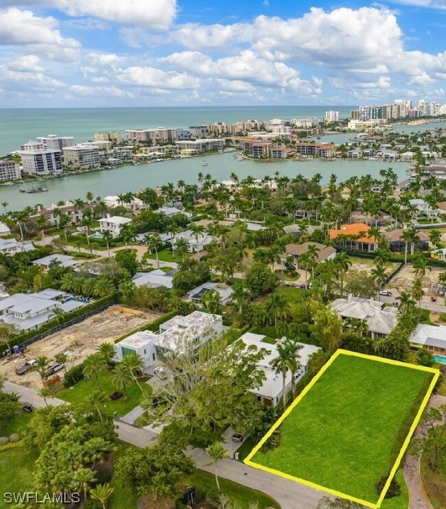 In the heart of coastal Moorings and close to Vene