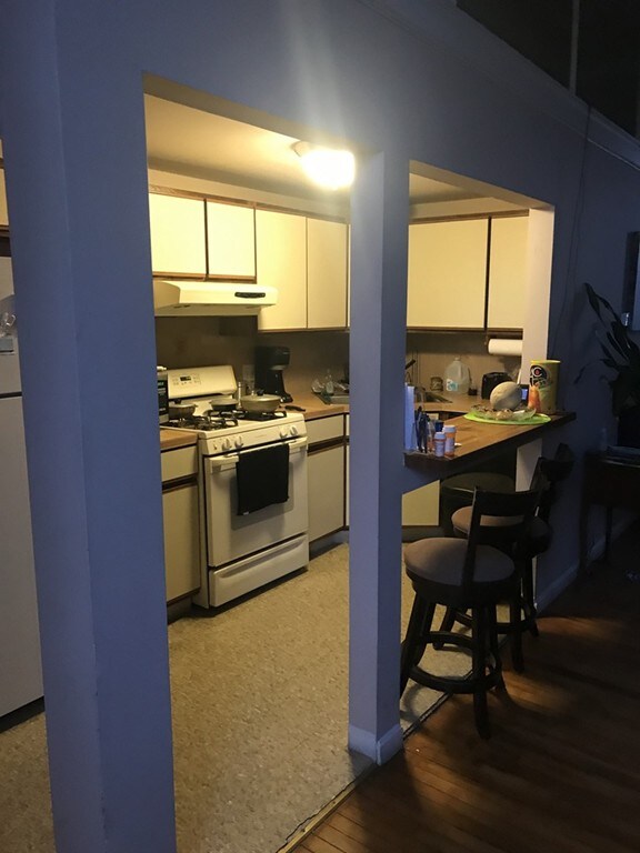 870 Pine St, Fall River, MA 02720 - photo 4