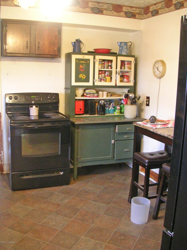 7801 E Manslick Rd, Louisville, KY 40228 - photo 7