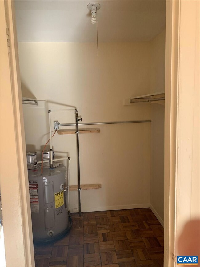 1215 Wertland St unit A23, Charlottesville, VA 22903 - photo 7
