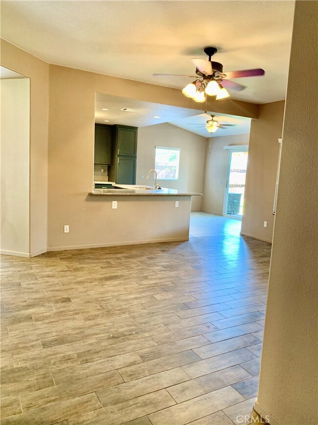 31371 Bradford St, Winchester, CA 92596 - photo 6