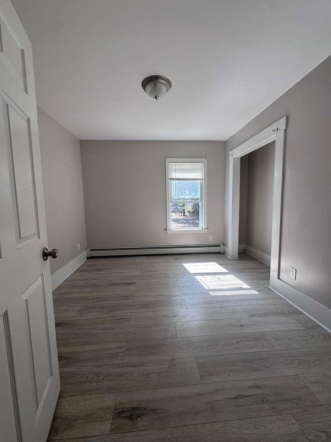 267 Silver St, Manchester, NH 03103 - photo 3