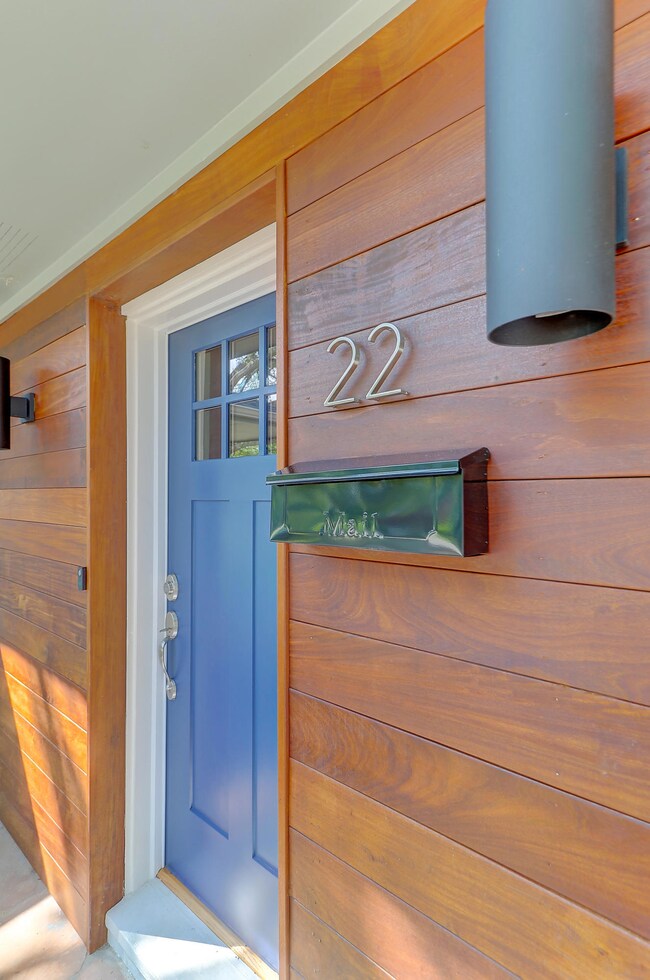 22 Sheridan (48)
