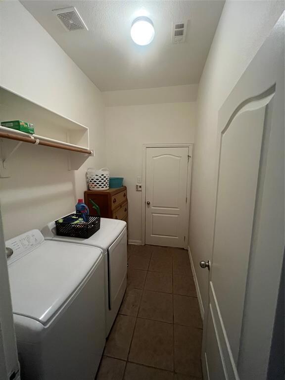 4402 Tall Timber Ct, Granbury, TX 76049 - photo 7