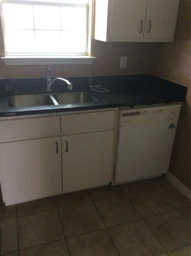 302 Mulcahy St unit 1, Rosenberg, TX 77471 - photo 7