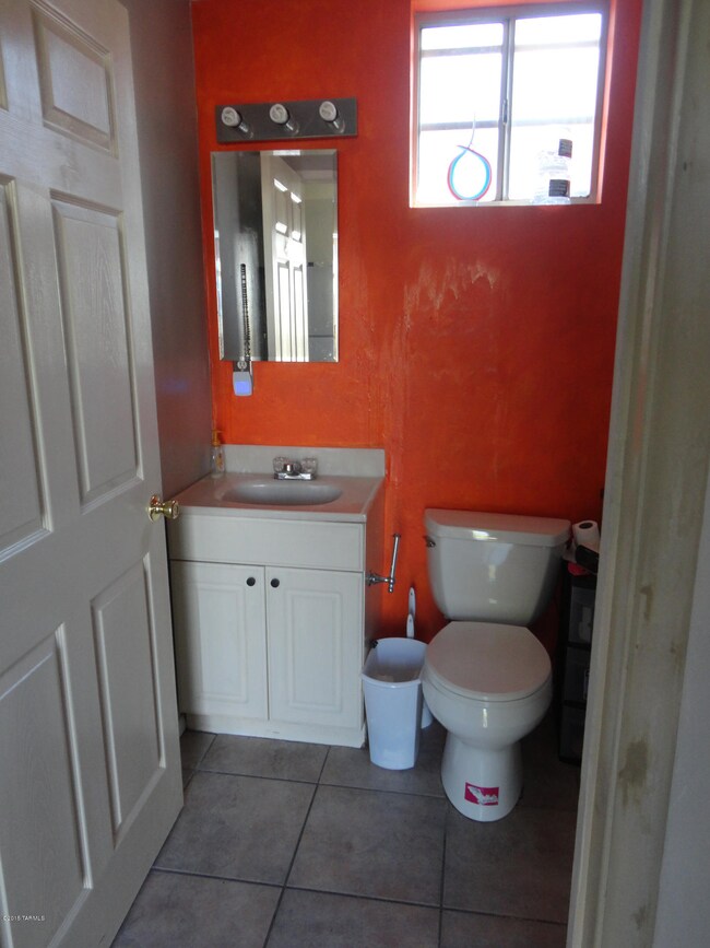13th guest house bathroom