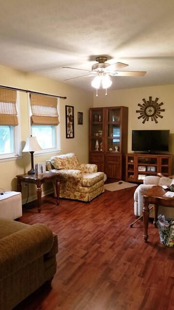 2807 Deck Mountain Rd, Cookeville, TN 38506 - photo 2