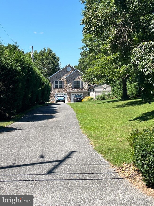 3816 Chestnut Rd, Middle River, MD 21220 - photo 3