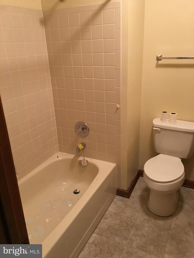 10710 Maple Ridge Dr, Spotsylvania, VA 22553 - photo 6