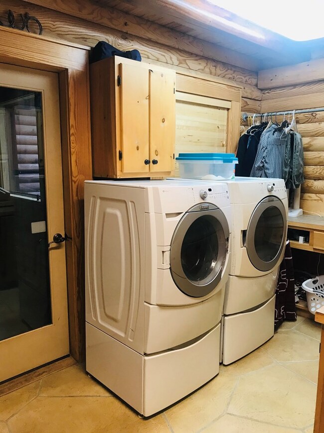 1045 Paul Seals Rd, McComb, MS 39648 - photo 5