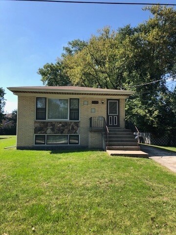 2246 Webster Ln, Des Plaines, IL 60018 - photo 3