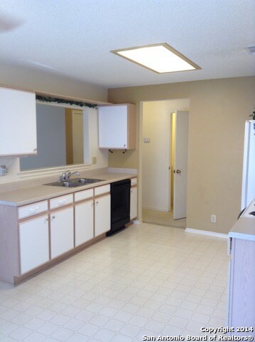 7231 Raintree Forest, San Antonio, TX 78233 - photo 4