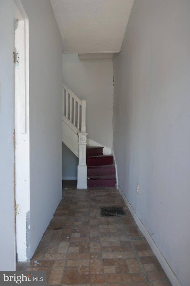 2001 N Fulton Ave, Baltimore, MD 21217 - photo 2