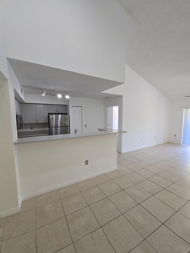 12172 Saint Andrews Place unit 305, Miramar, FL 33025 - photo 6