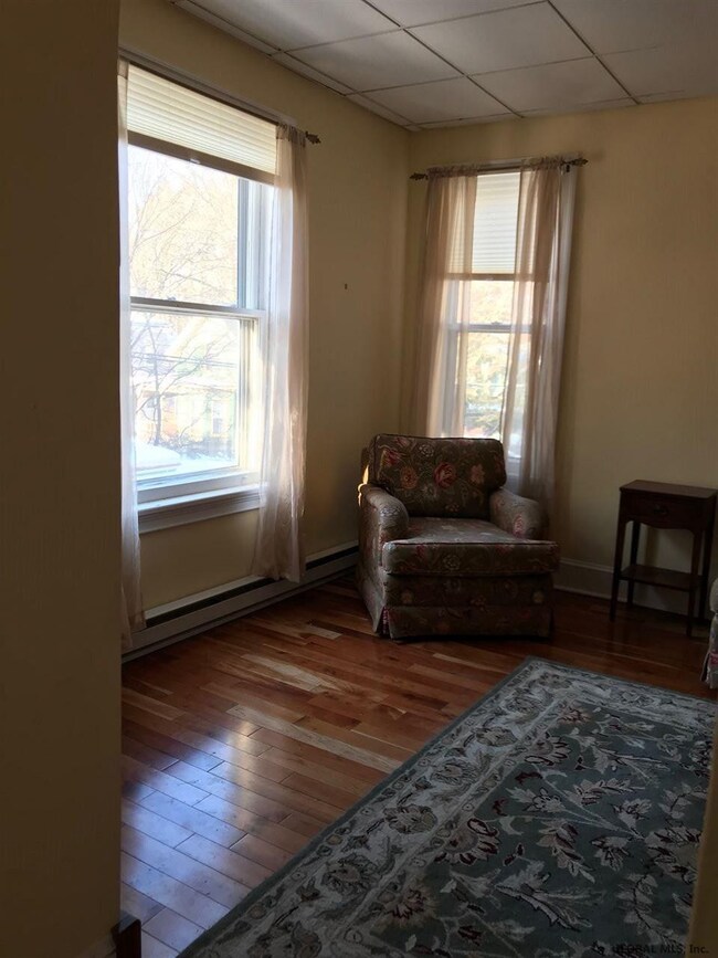164 Spring St unit 2, Saratoga Springs, NY 12866 - photo 4