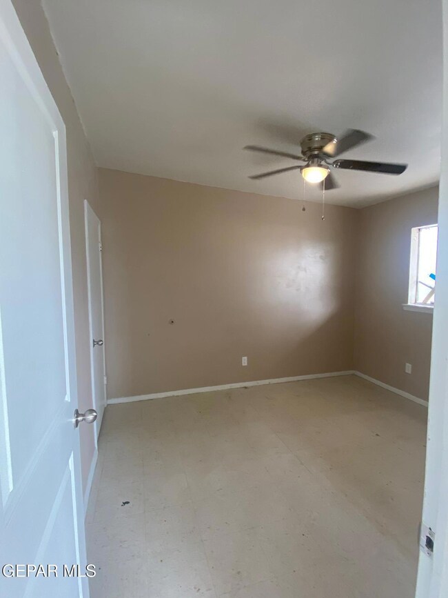 417 Gorman St unit 4, Anthony, NM 88021 - photo 4