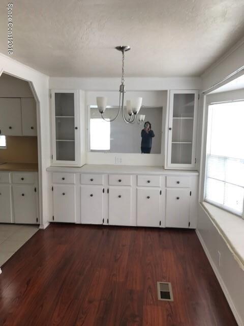 916 Periwinkle Cir, Sebastian, FL 32976 - photo 3