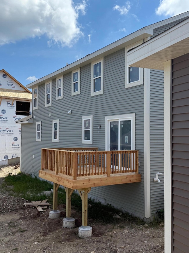 1019 Waterstone Ct, Pewaukee, WI 53072 - photo 3