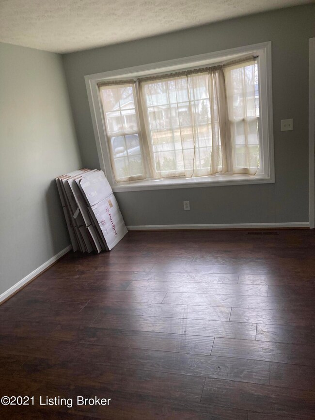 7B0934EC-FF05-44BB-A59E-4ED5689C84F3