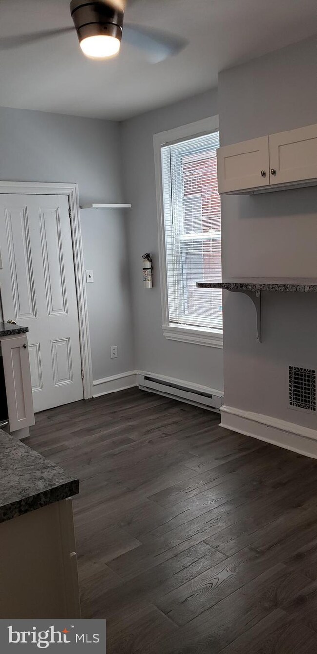 804 N Van Buren St unit 1, Wilmington, DE 19806 - photo 6