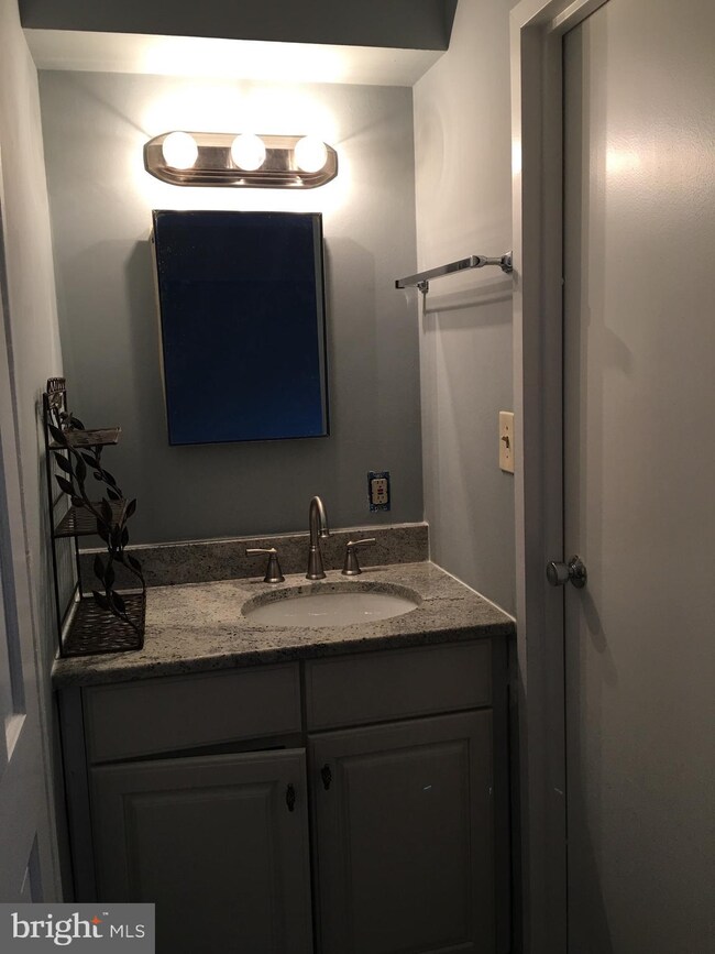 2315 Freetown Ct unit 12C, Reston, VA 20191 - photo 3