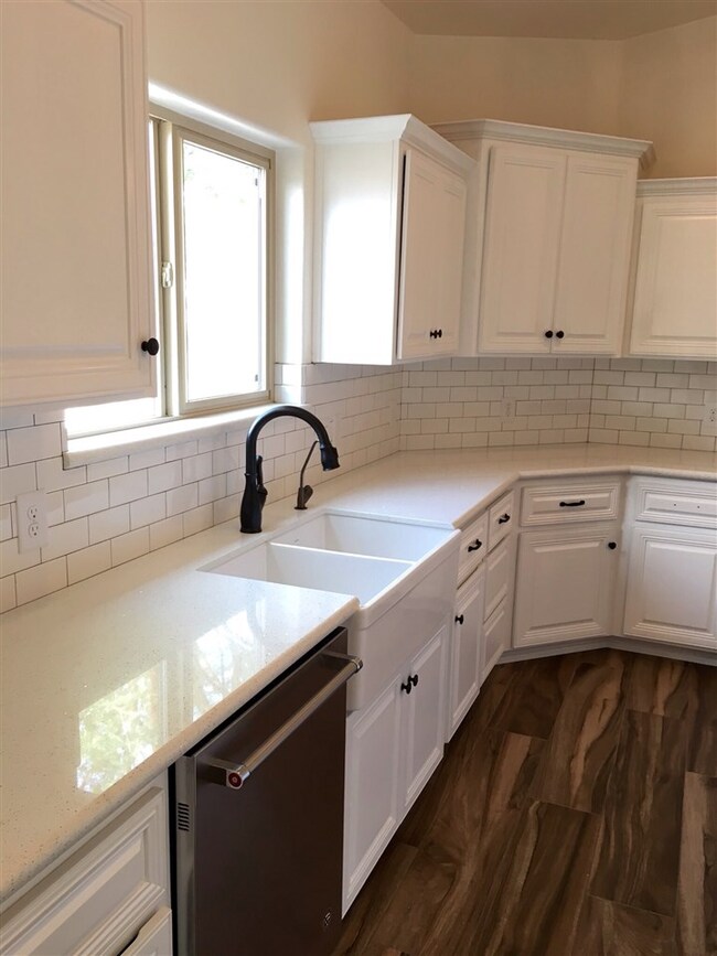 2278 S 46th Way, Yuma, AZ 85364 - photo 4