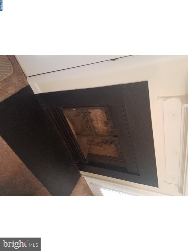 404 Michelle Ct unit 404, Newark, DE 19711 - photo 2