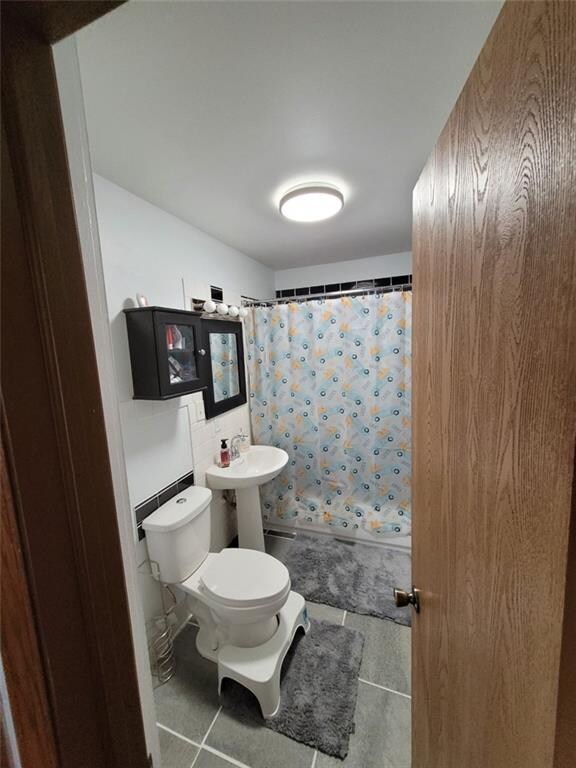 1351 Amos Ave, Des Moines, IA 50315 - photo 5