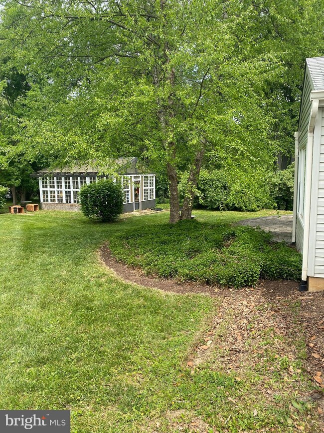 3911 Estel Rd, Fairfax, VA 22031 - photo 4